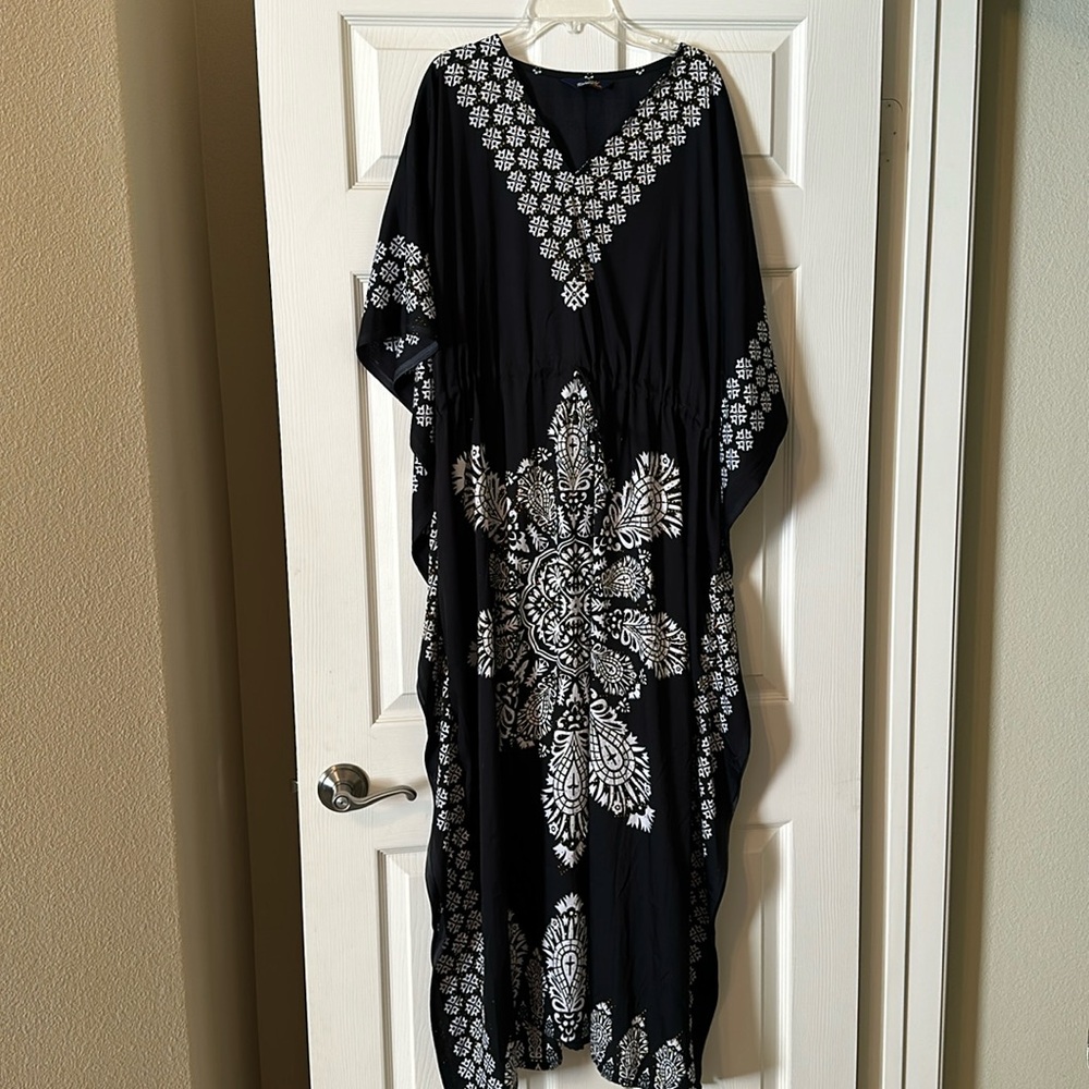 Riviera sun black and white sun dress cover up